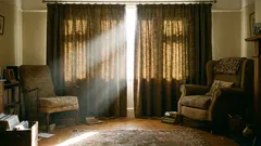 Il trucco con le tende pesanti che rende un appartamento più accogliente senza spese extra